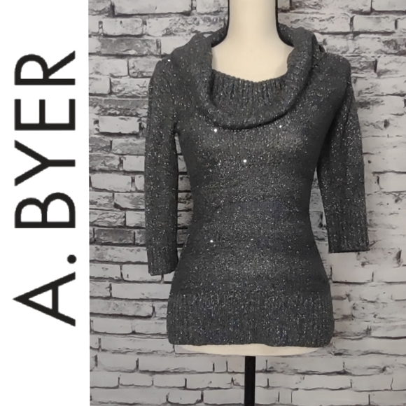 A Byer sparkly sweater - Picture 1 of 5